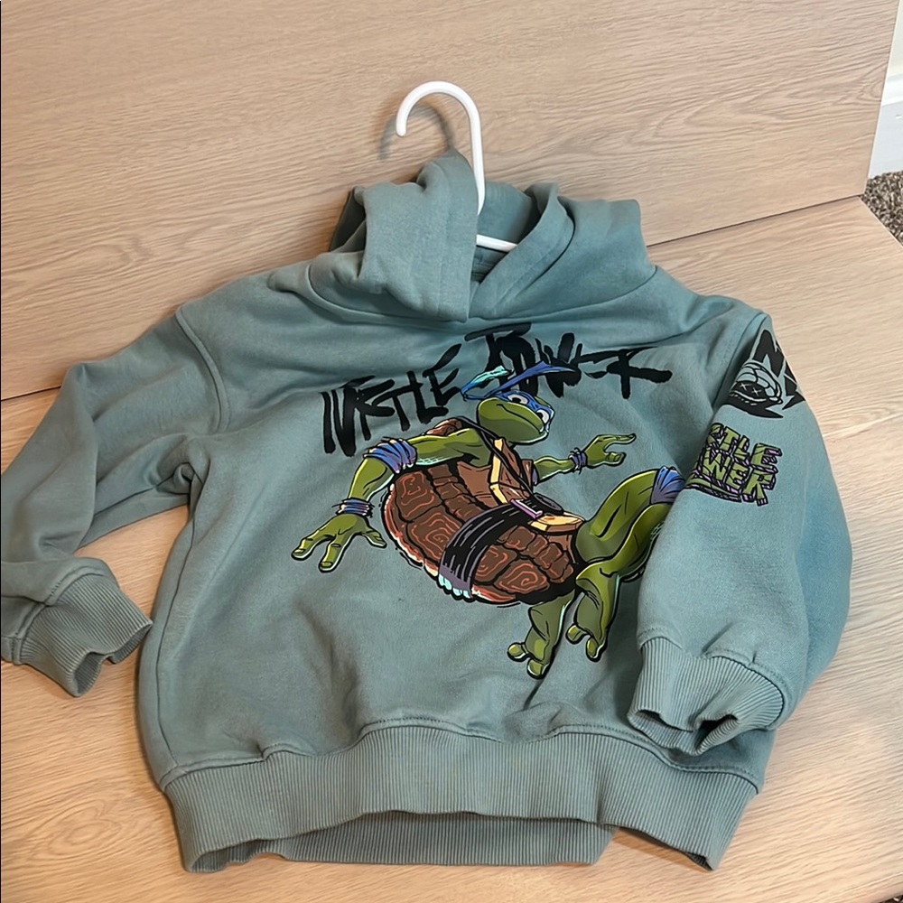 H&M 5/6t boys/girls ninja turtle Hoodie Sweatshirt